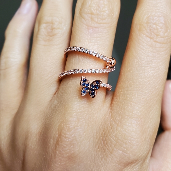 New Charm Butterfly Rose Gold Ring - Picture 2 of 6